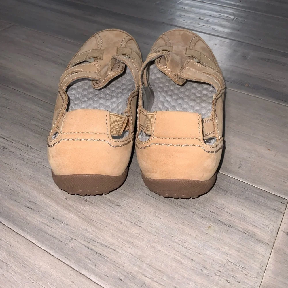Clarks Women's Fiana Coast Loafer Tan Leather Comfort Casual Shoe Size 6.5